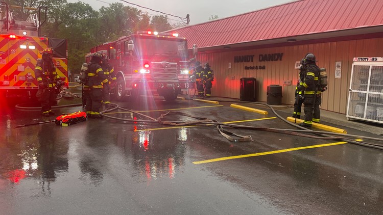 KFD: Nobody hurt after commercial building fire