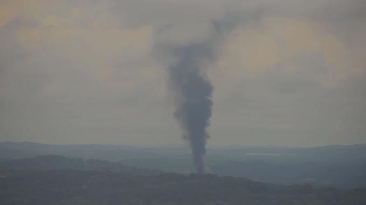 Watch Live: Large plume of smoke spotted over Knoxville after car catches fire at Junk Car Mafia