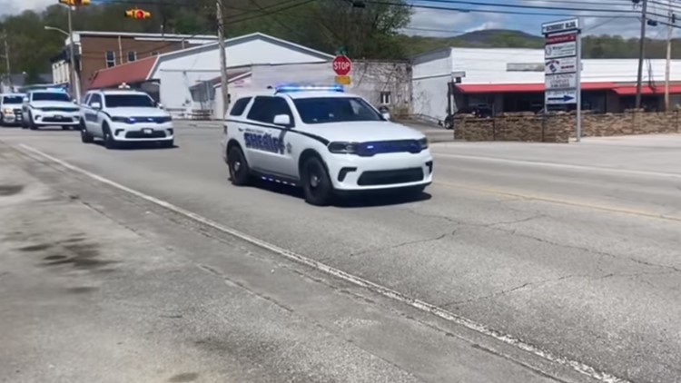 MCSO hosts procession for deputy who passed away due to cancer after around 20 years on the force MCSO hosts procession for deputy who passed away due to cancer after around 20 years on the force