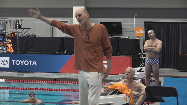 Rowdy Gaines, voice of Olympic swimming, trains former athletes in Knoxville