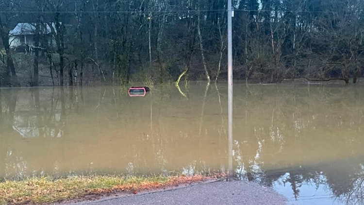 Knox County Rescue saves person trapped inside sinking vehicle