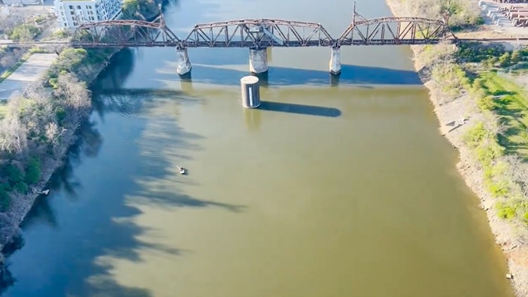 Body found in Cumberland River, Nashville officials on the scene