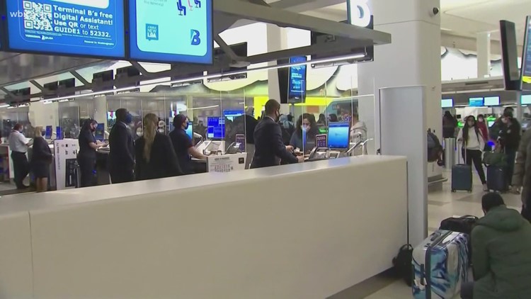 &iquest;Qu&eacute; pruebas de COVID-19 son requeridas para viajes internacionales?