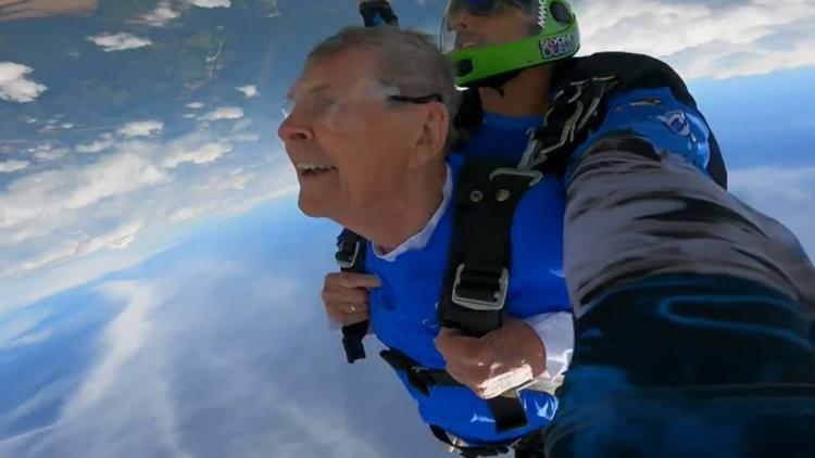 90-year-old Hamilton County man skydives to celebrate his birthday 90-year-old Hamilton County man skydives to celebrate his birthday