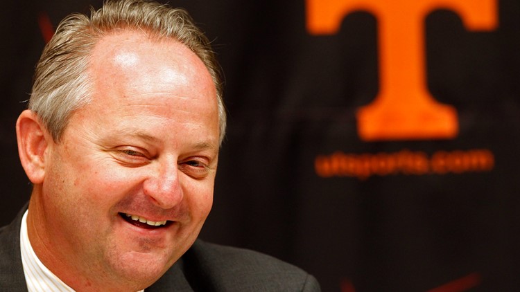 Mike Hamilton, former Tennessee Athletics Director, dead at 60 years old