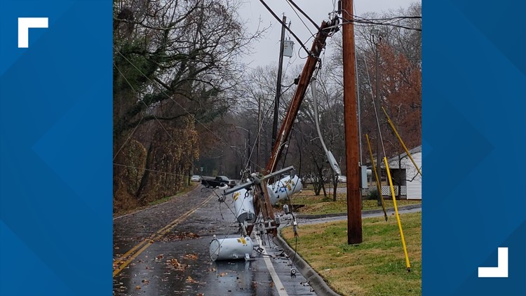 Thousands lose power in East Tennessee after storms