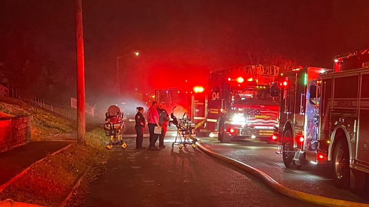 KFD: Smoke alarm saves six lives in house fire