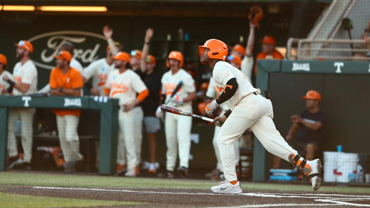 Vol Baseball advances to Super Regional with win over Southern Miss, 12-3