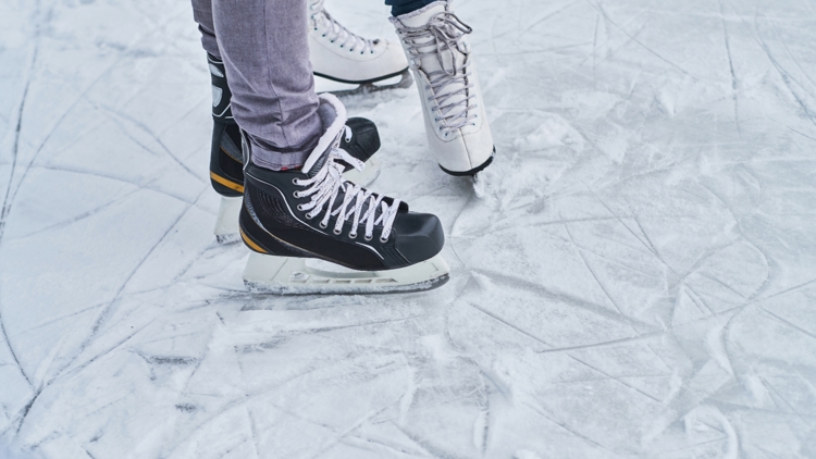 Farragut leaders approve synthetic ice rink for the holidays