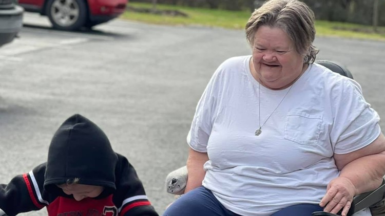 Knoxville family urges drivers to be aware of pedestrians after losing loved one