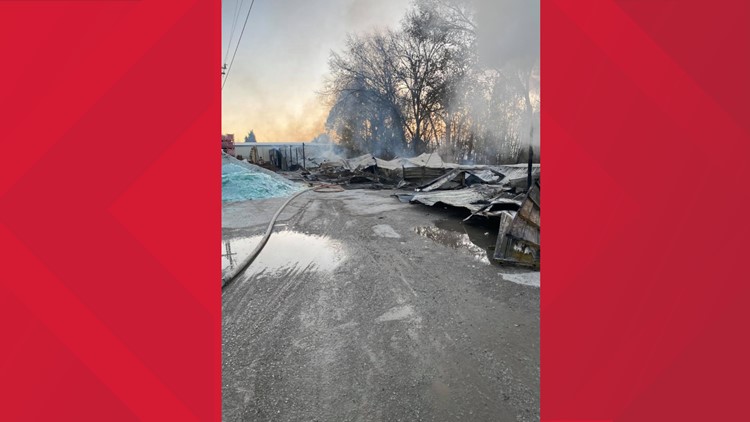 Early morning fire at large storage building in Hawkins County