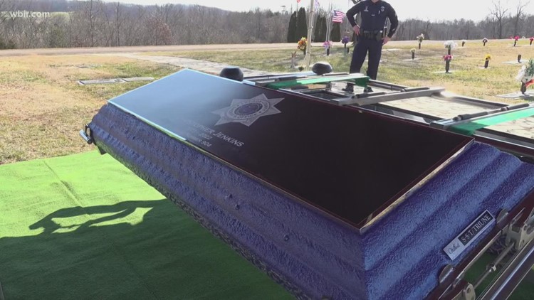 Deputies with the Loudon County Sheriff&rsquo;s Office say goodbye to fallen sergeant Chris Jenkins