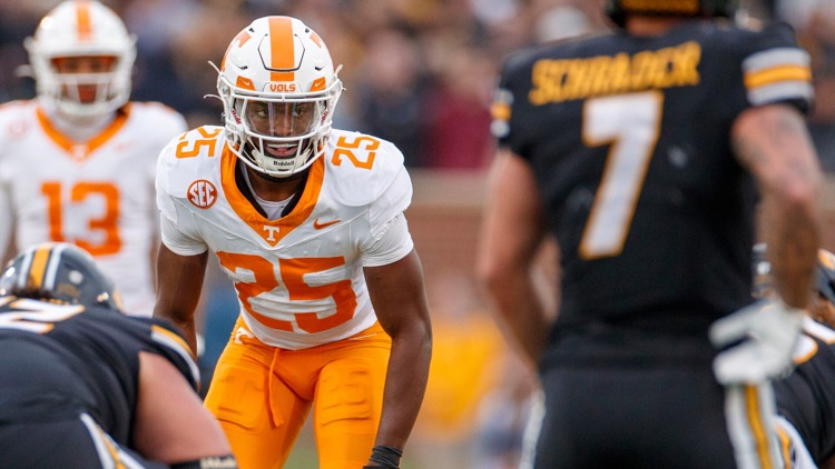 Tennessee defensive back Jourdan Thomas suffers season-ending injury