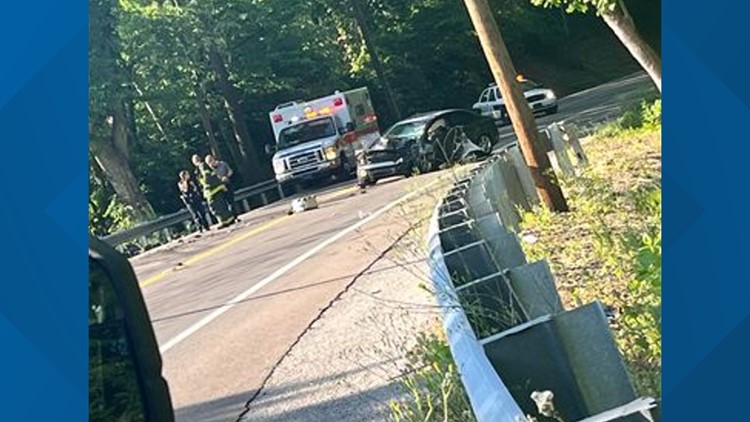KPD: One person dead after motorcycle crash in North Knoxville