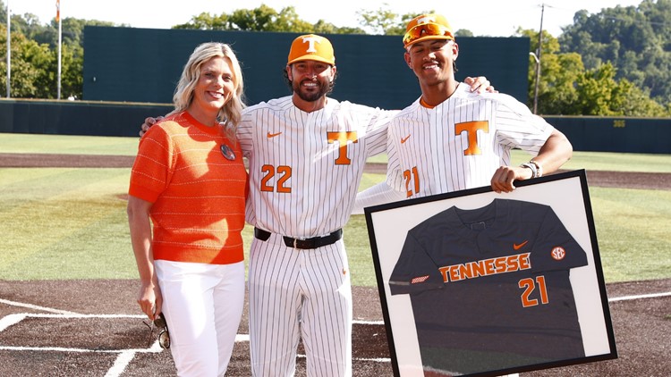 Tennessee Baseball blows out Belmont on senior day