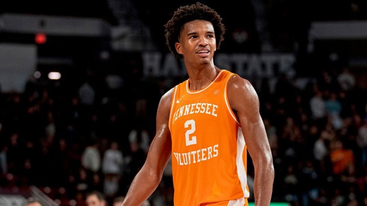 Tennessee forward Julian Phillips named SEC Freshman of the Week