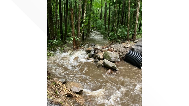 Great Smoky Mountains closes Greenbrier area due to flood damage
