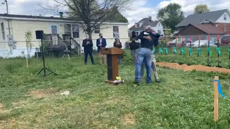 SEEED Knox hosts groundbreaking for its first fully solar-powered home