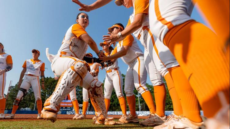 Tennessee softball will host NCAA Regional as No. 3 overall seed.