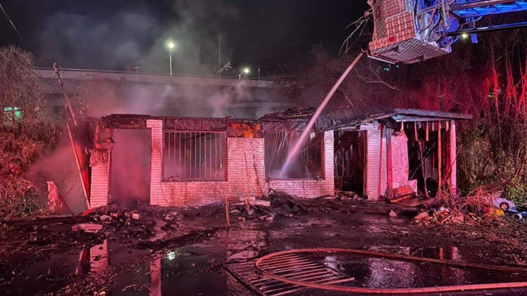 KFD: Abandoned building destroyed after fire, no injuries