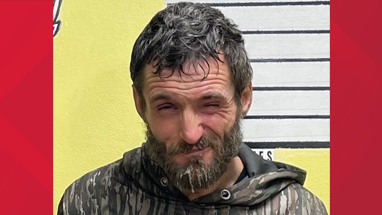 BCSD: Pineville man arrested after deputy sees him strangling, punching woman