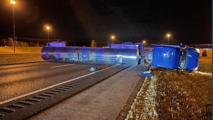TDOT: Overturned tractor-trailer on I-75 South closes all southbound lanes