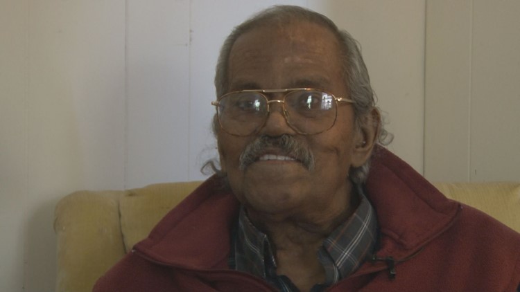 Community determined to give back to Korean War veteran who had possessions stolen