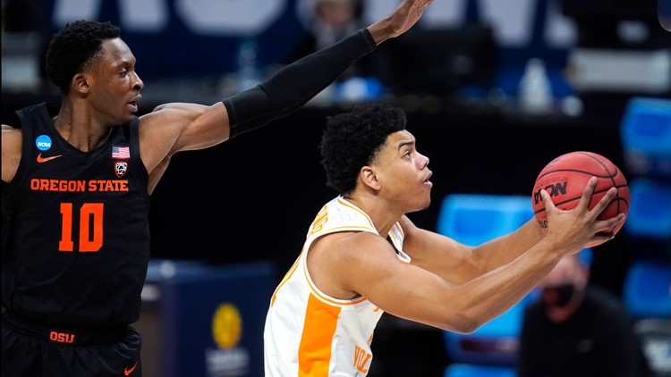 Oregon State upsets Tennessee in the first round of the NCAA Tournament, Vols lose 70-56