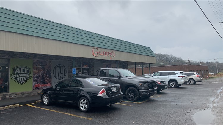 Man accidentally shot at Maryville gun store