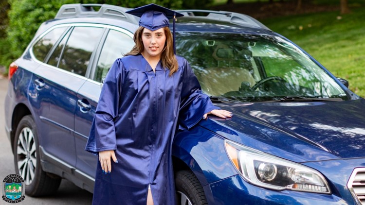 Knoxville police asking for help in finding missing teen