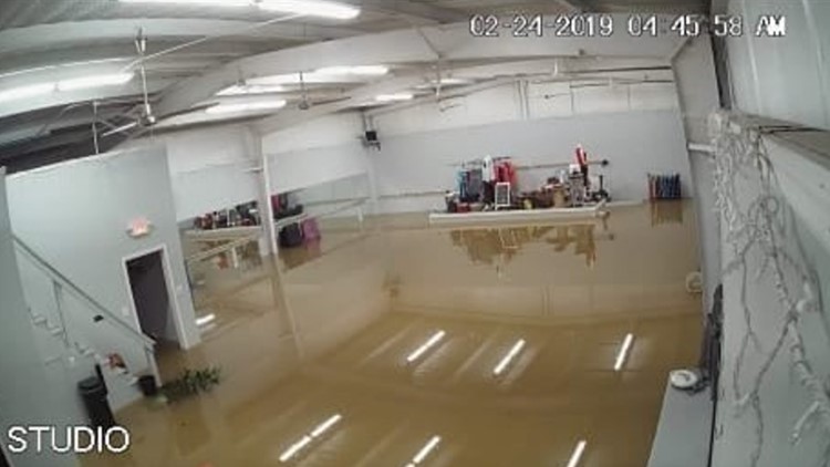 Powell Crossfit gym prepares for possible flooding as storms approach, learning from past flooding incidents