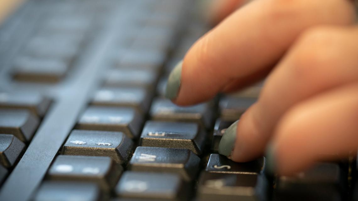 Senate unanimously approves bill modernizing electronic communications language for digital age