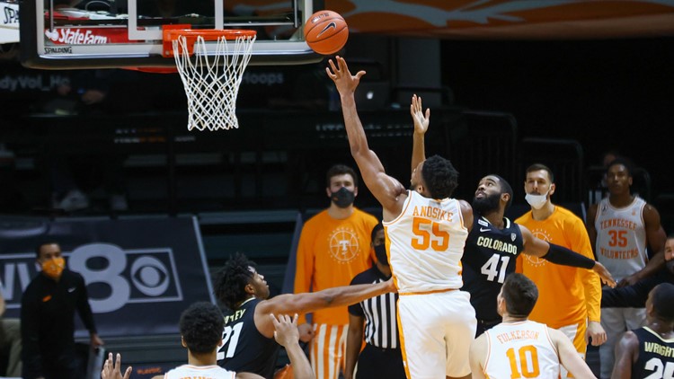 Tennessee basketball adjusts schedule, adds new opponent
