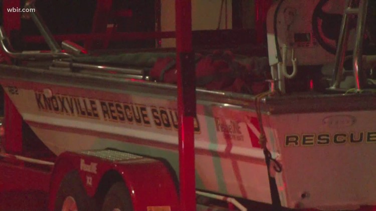 Rescue crews find man who fell off paddleboard near Suttree Landing