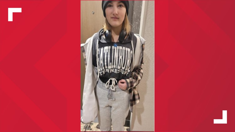 Pigeon Forge police searching for missing teen