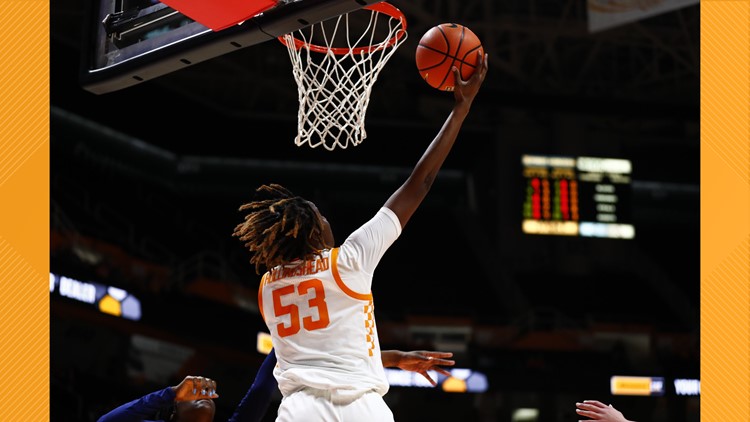 Lady Vols stifle Chattanooga, 69-39