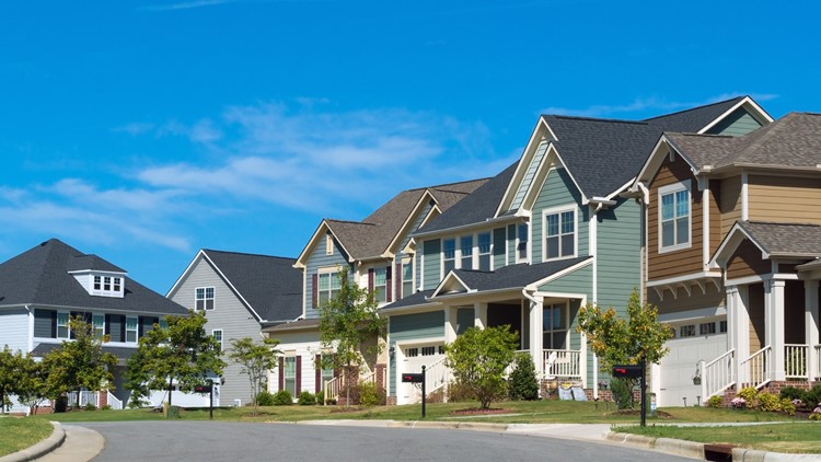 Are people from big cities still moving to East Tennessee in droves?