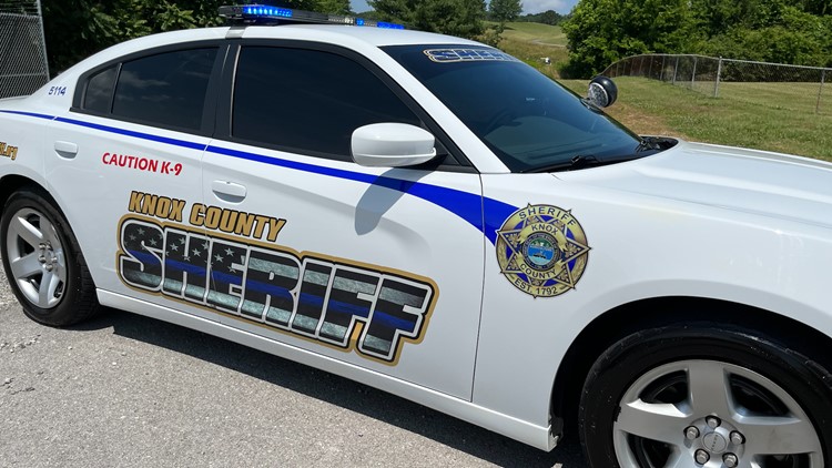 KCSO: Officers kill suspect while serving search warrant in South Knox County