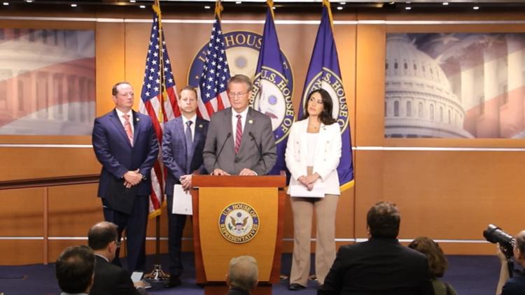 Knoxville Rep. Burchett demands government transparency, announces House committee hearing on UFOs