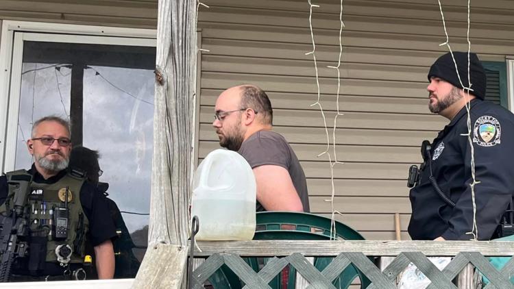 Rocky Top man indicted for distributing, possessing child porn