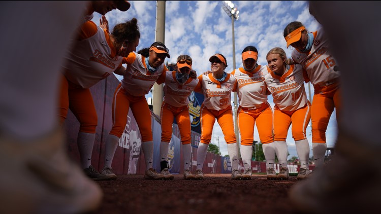 Lady Vols softball to hold drive for on-campus pantry
