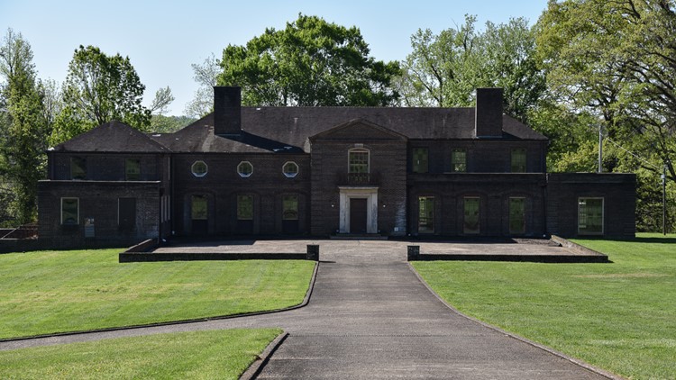 Abandoned Places: Restoring the Eugenia Williams House