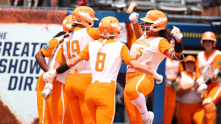 No. 4 Tennessee wins opening game of College World Series against No. 5 Alabama, 10-5