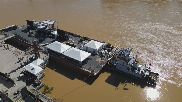 Downtown barge will host concerts, tailgates and a wiffleball home run derby on the Tennessee River Downtown barge will host concerts, tailgates and a wiffleball home run derby on the Tennessee River