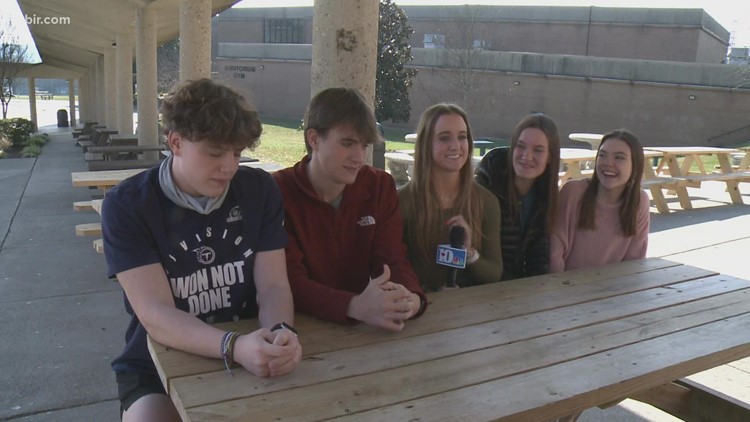 Tennessee quintuplets celebrate their 18th birthdays