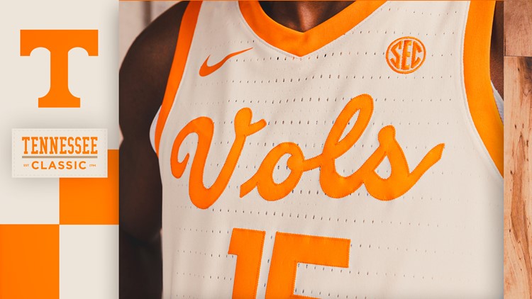Tennessee wearing alternate jerseys against Texas
