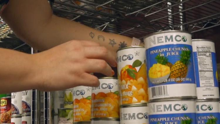 Roane State takes on holiday food insecurity with student food pantries