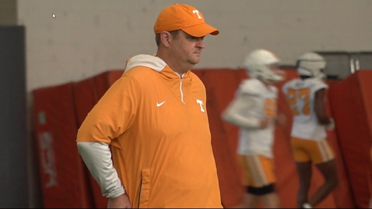 Tennessee football begins fall practices