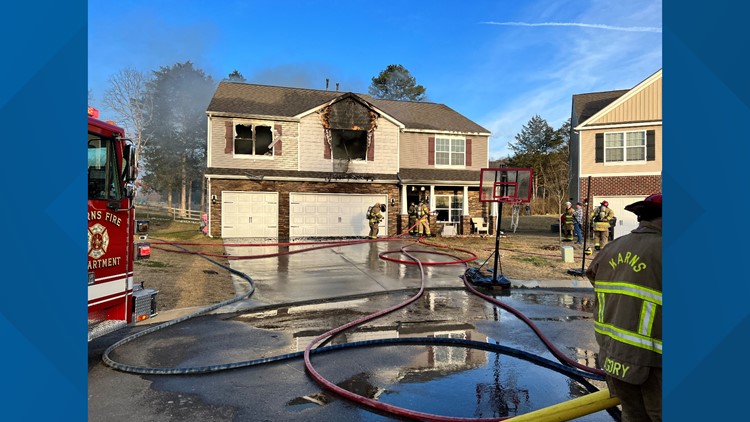 One person hurt after house fire in Hardin Valley