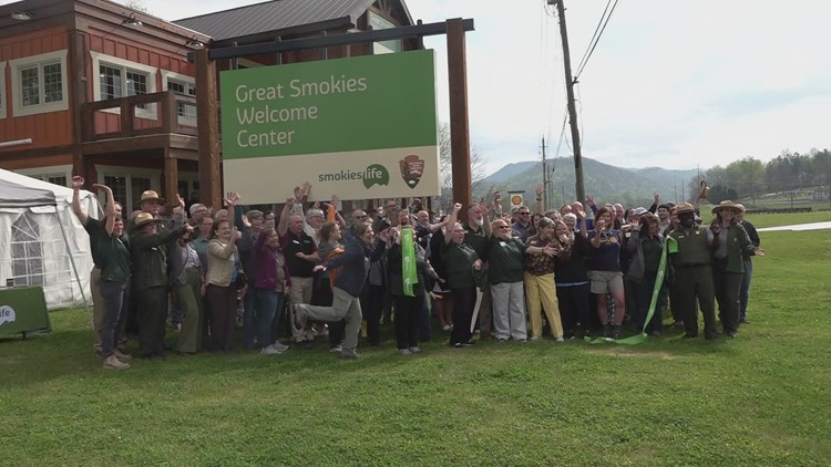 Leaders celebrate new Great Smokies Welcome Center in Townsend